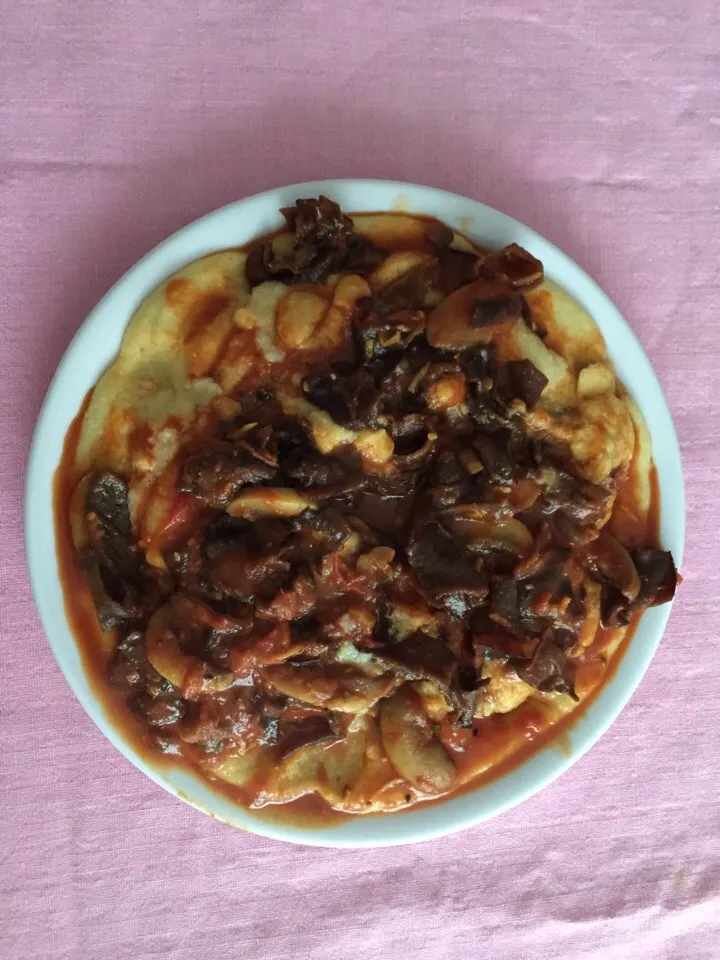 2 kinds Mushrooms dish with polenta and bombay spices + ginger + garlic + tomato souce|Georgeさん