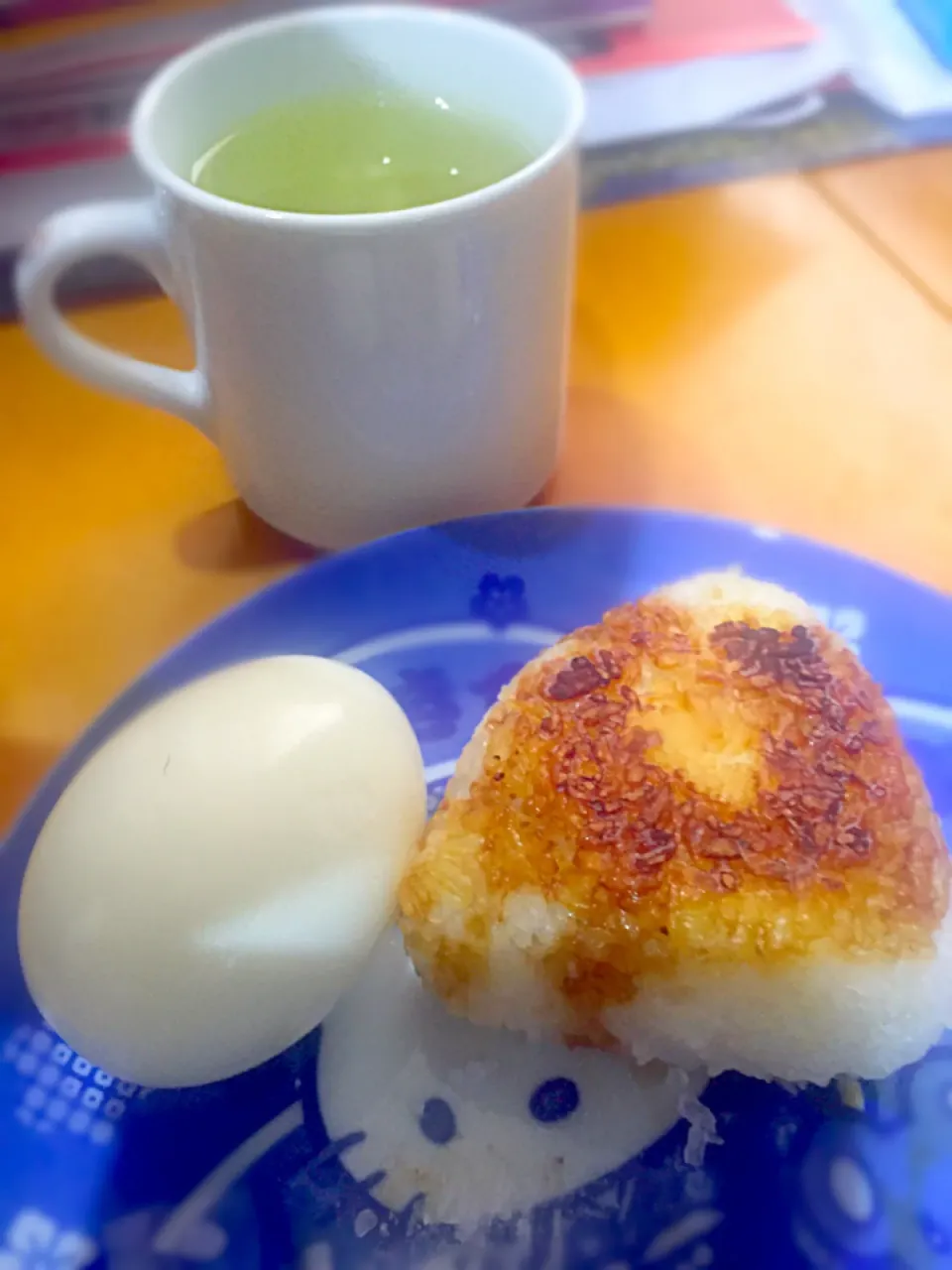 焼きおにぎり🍙  半熟卵🐣  お茶🍵|ch＊K*∀o(^^*)♪さん