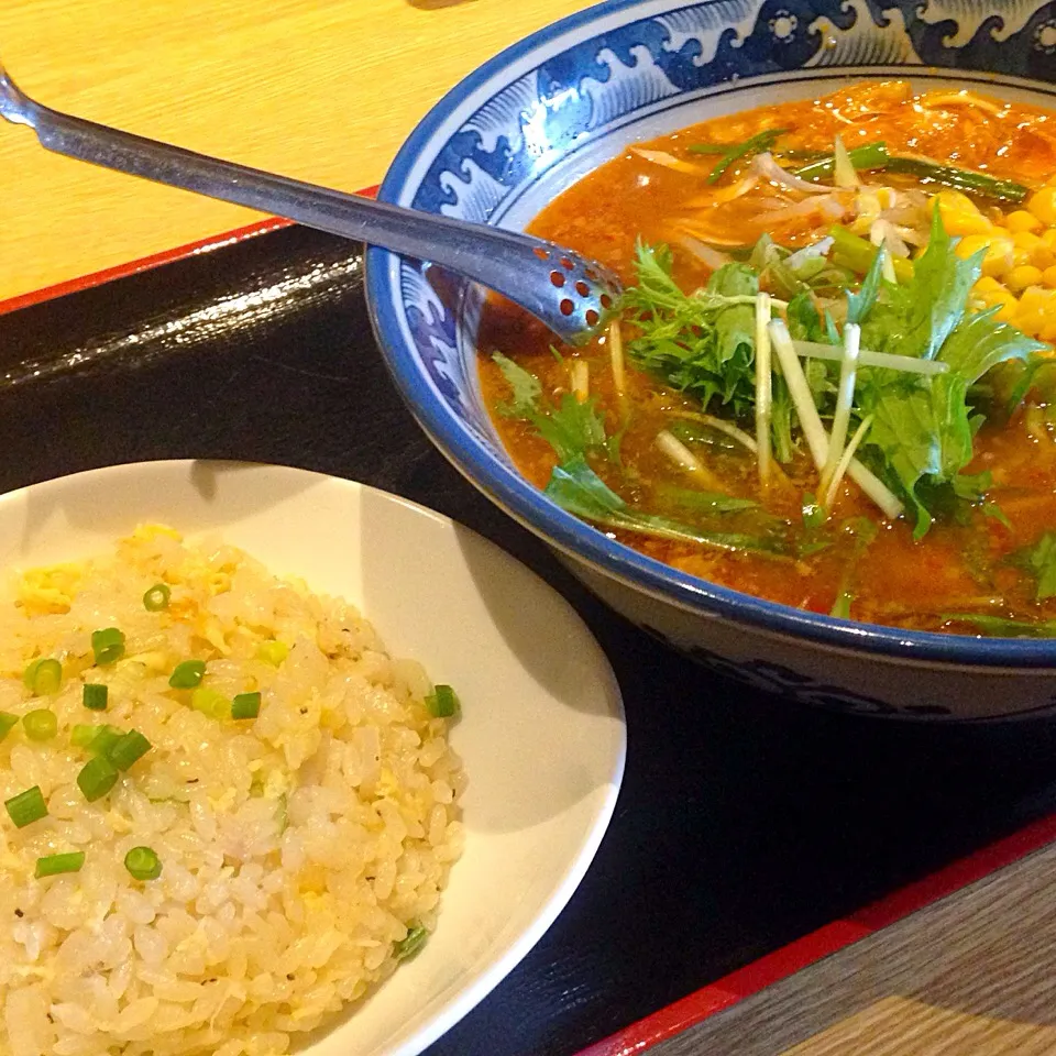 LOUD PARK帰路の昼餉|天城心中さん