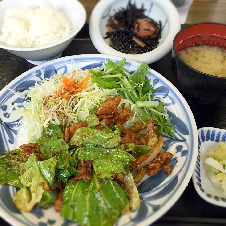 ホルモン味噌炒め定食|りんごっちさん