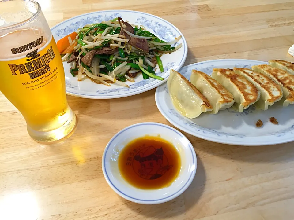 🍺レバニラ炒め、焼き餃子🍺|Kojiさん