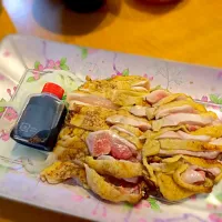 Snapdishの料理写真:鹿児島の名産\♥︎/地鶏の刺身！|みづきちさん