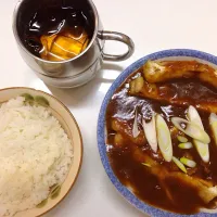 Snapdishの料理写真:お蕎麦屋さんのカレーうどん|よっつん(ღ˘⌣˘ღ)さん