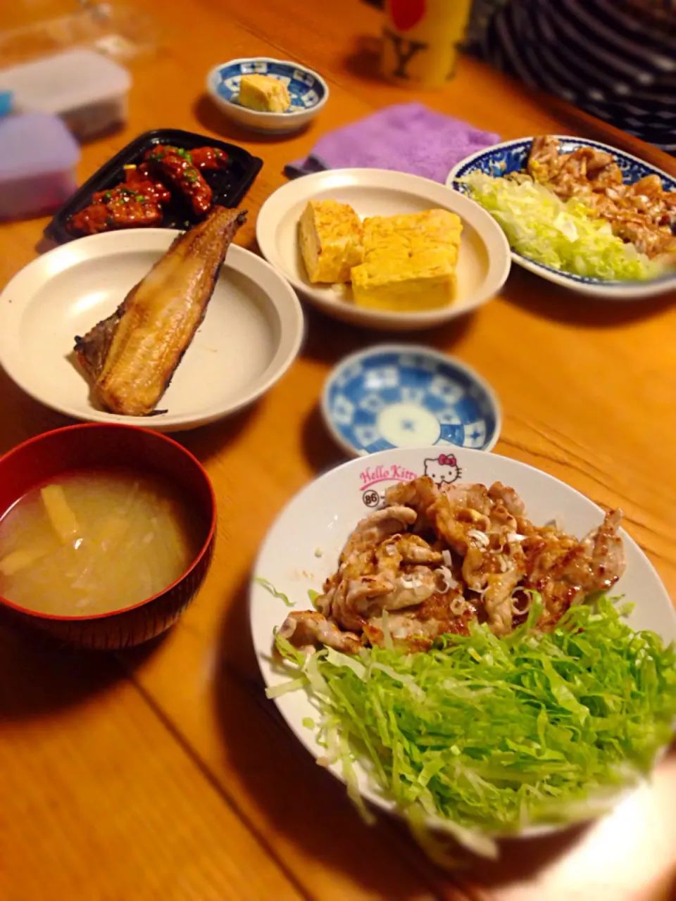 香味ソースの豚しゃぶ
厚焼きたまご
ほっけの塩焼き
揚げの味噌汁。|向春さん