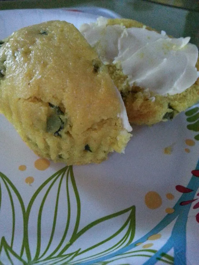 Snapdishの料理写真:vegan  jalapeño corn muffin. with crazy amount of butter.|Polly Gelfusoさん