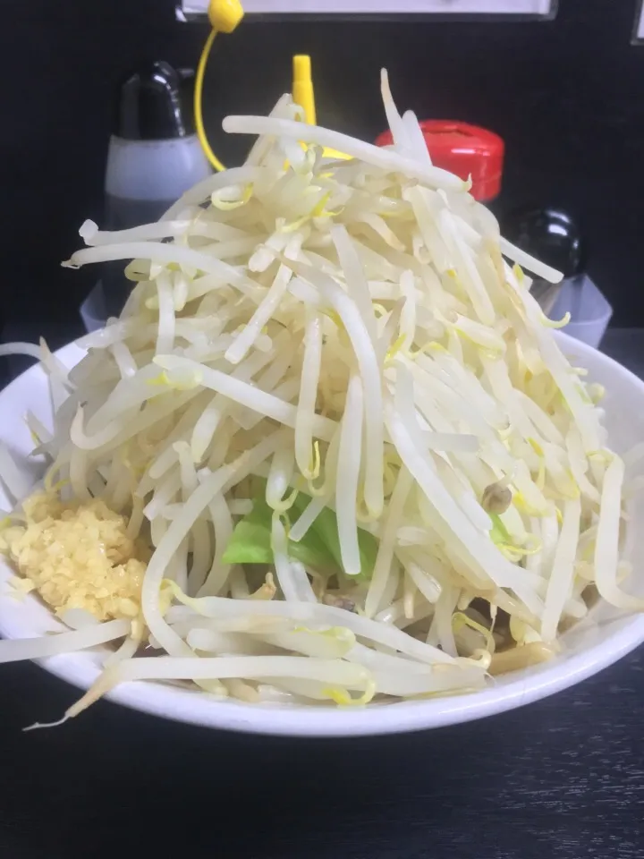 ラーメン全増だけど脂がまだ出来てないって500円ランチパスポート行使|PegaOさん