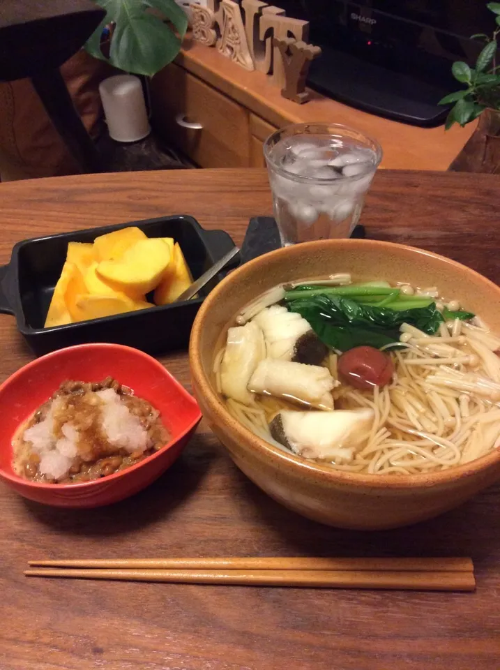 鱈と梅のにゅうめん(白石うーめんで)、納豆 大根おろしのっけ、柿 2015.10.12|キラ姫さん