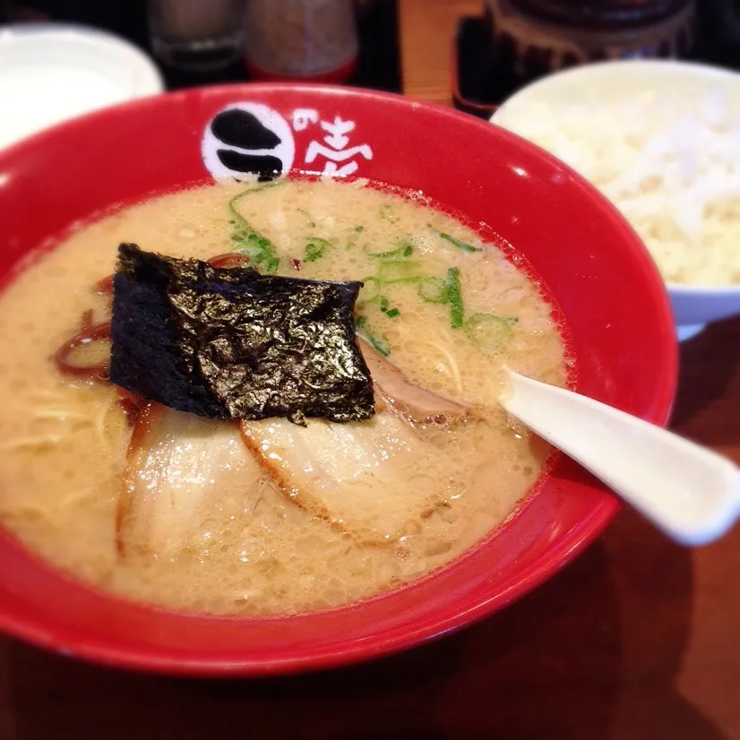 とんこつもとあじ・ランチタイムサービスライス|美也子さん