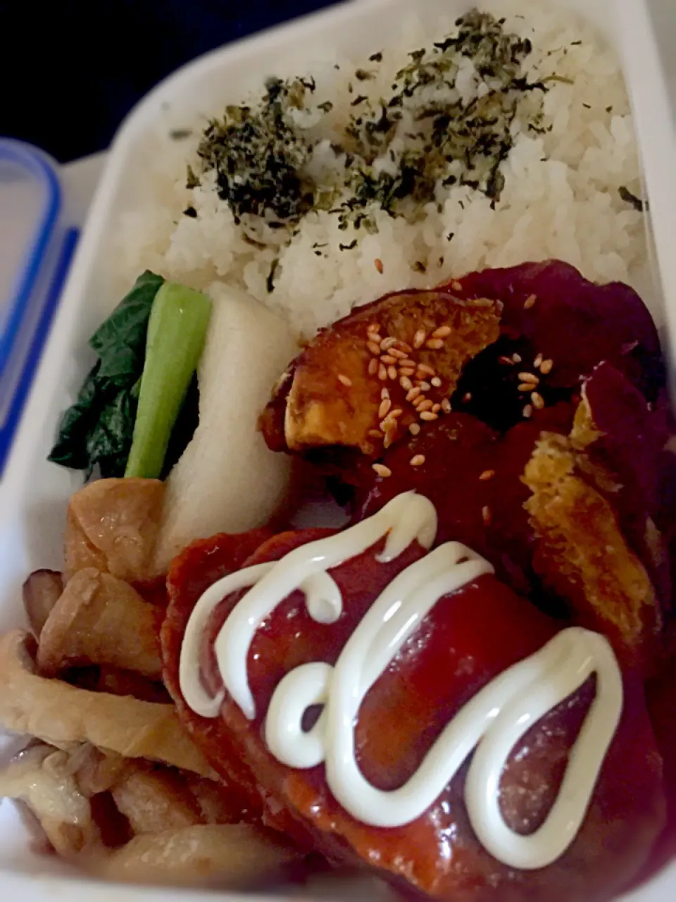 パパお弁当🍱  ハンバーグトマトソース  エリンギソテー  サツマイモの甘煮  わさび菜の漬け物  梨  京菜のふりかけ|ch＊K*∀o(^^*)♪さん