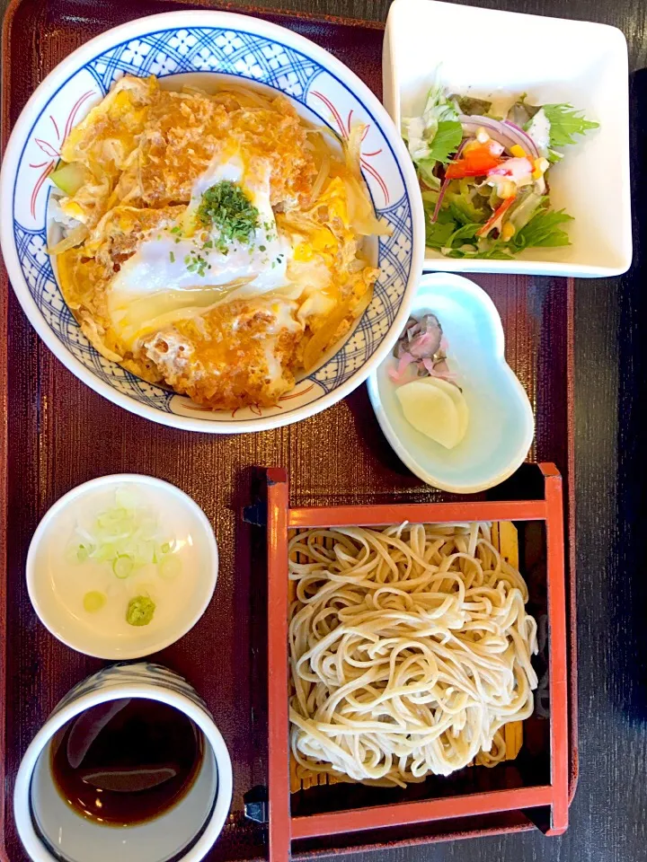 ヒレカツ丼と蕎麦のセットランチ|htさん