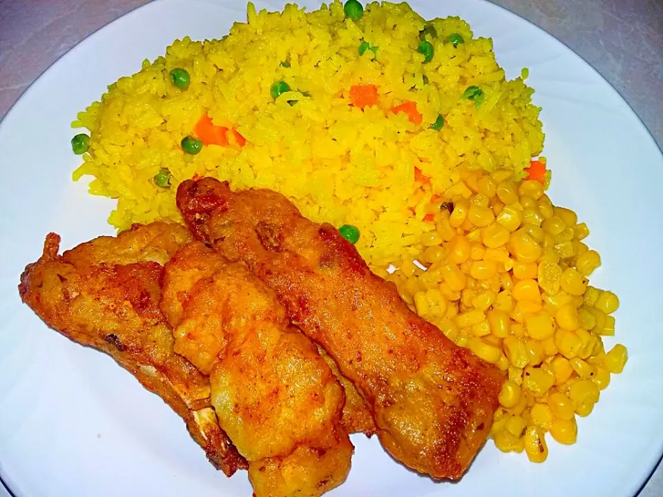 Fried Tarbot Fish Yellow Vegetable Rice and Sweet Corn|Juan Simmsさん