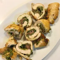 Pesto prosciutto stuffed chicken|Ashley Jackさん