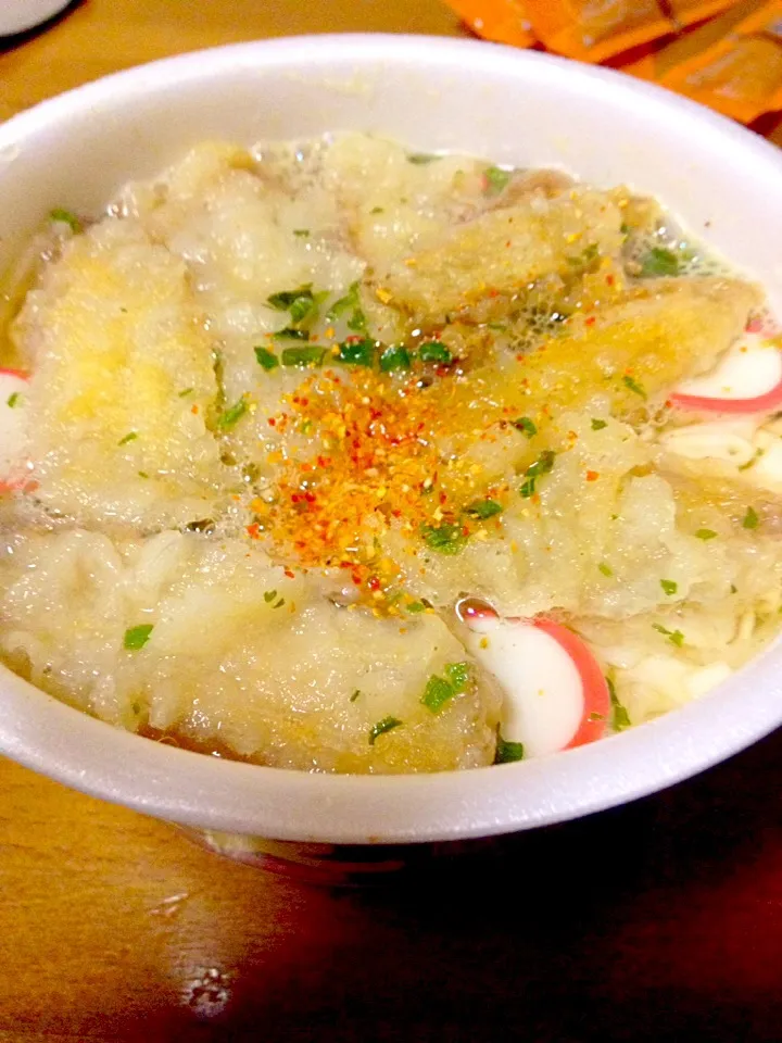 Snapdishの料理写真:マルちゃんごぼう天うどん🍲|まいりさん