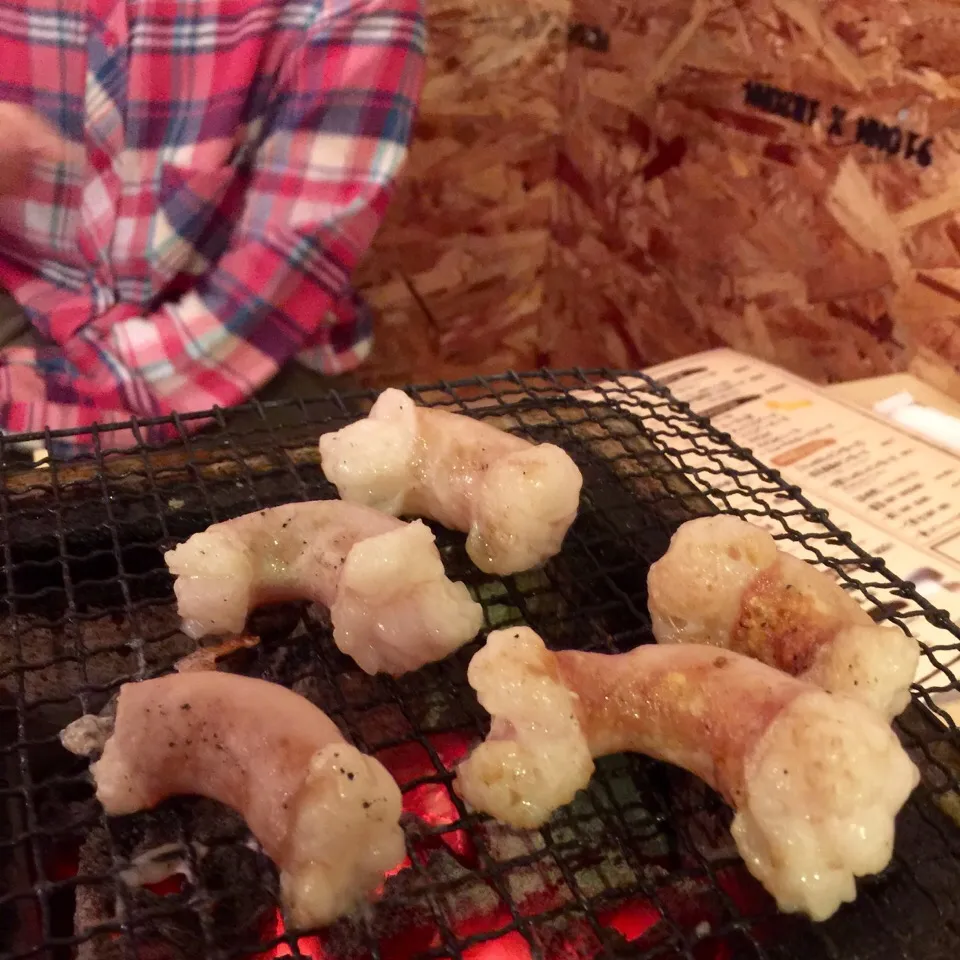 七輪居酒屋イソでチキン。第何弾でしょうか。最後の方でまる腸。|織友さん