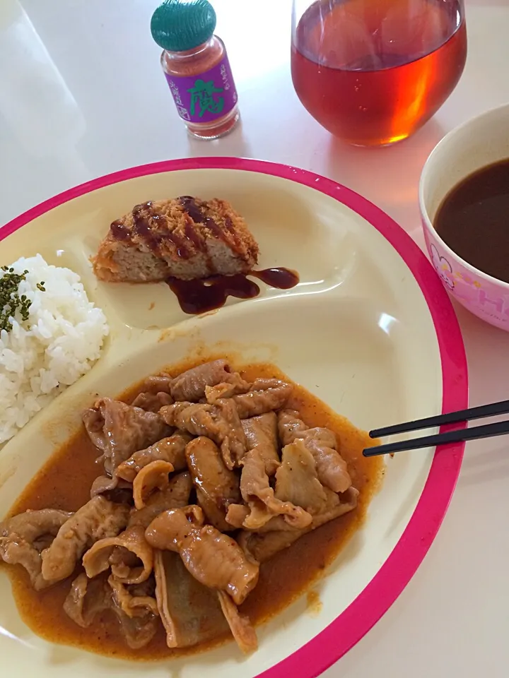 辛味噌もつ炒めlunch♡10/15|ちび太さん