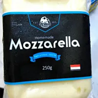 Mozzarella made in Indonesia. 👍👍👍

#homemademozzarella #mozzarella #cheese|Frida Rahmawatiさん