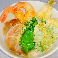 釣たて❗自家製タレ 白キスの天ぷら丼|海人さん