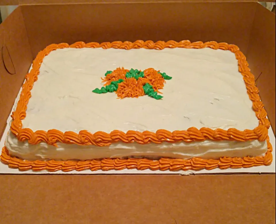 Snapdishの料理写真:Carrot cake with cream cheese frosting and buttercream crysanthemum flowers|Allie Sanfordさん