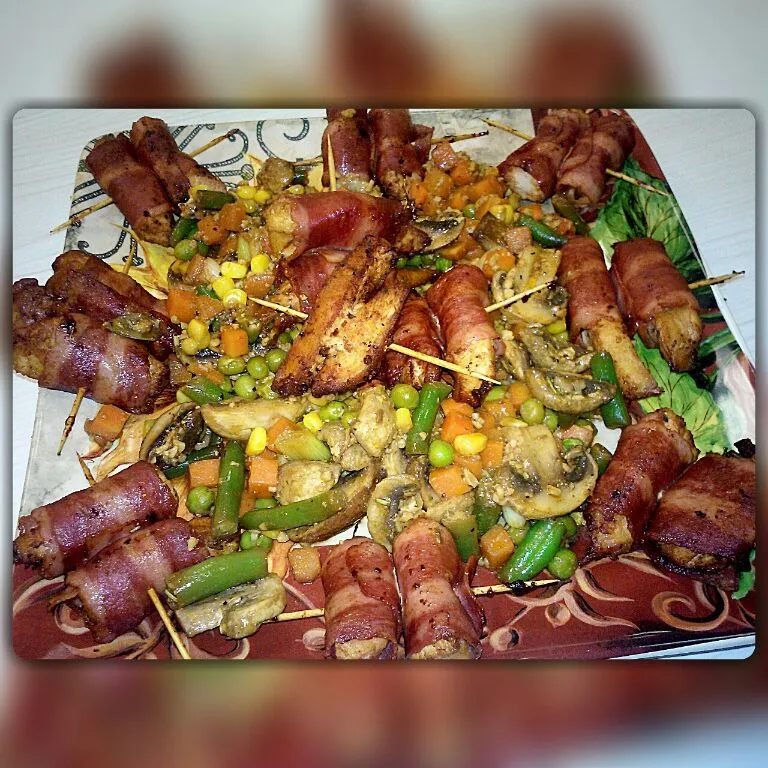 chicken breast wrapped in turkey bacon|Benjamin Rimorin Jr.さん