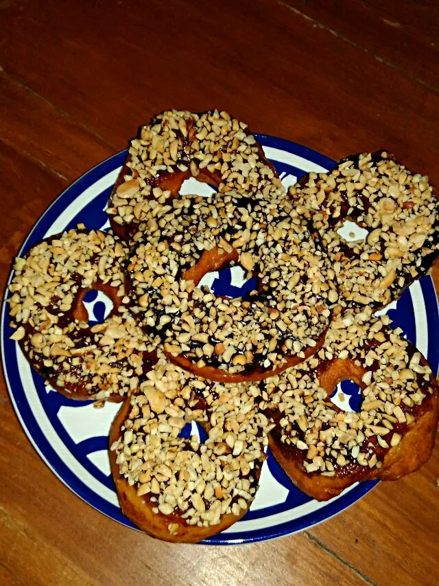 Donuts. 🍩🍩🍩

#homemade #donut #donuts #Chocolate #peanut|Frida Rahmawatiさん