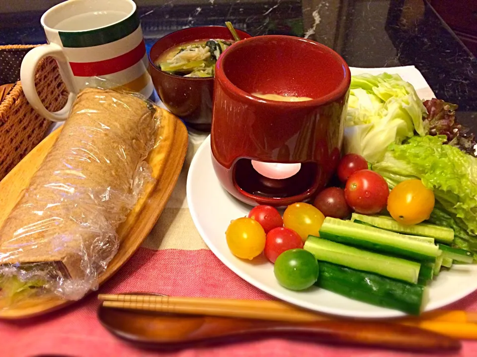 #bagnacauda #wholewheattortilla #homemade #yum #salad #wrap #yum #dinner #good #veggies #healthy #eating #Vegan|Kikoさん