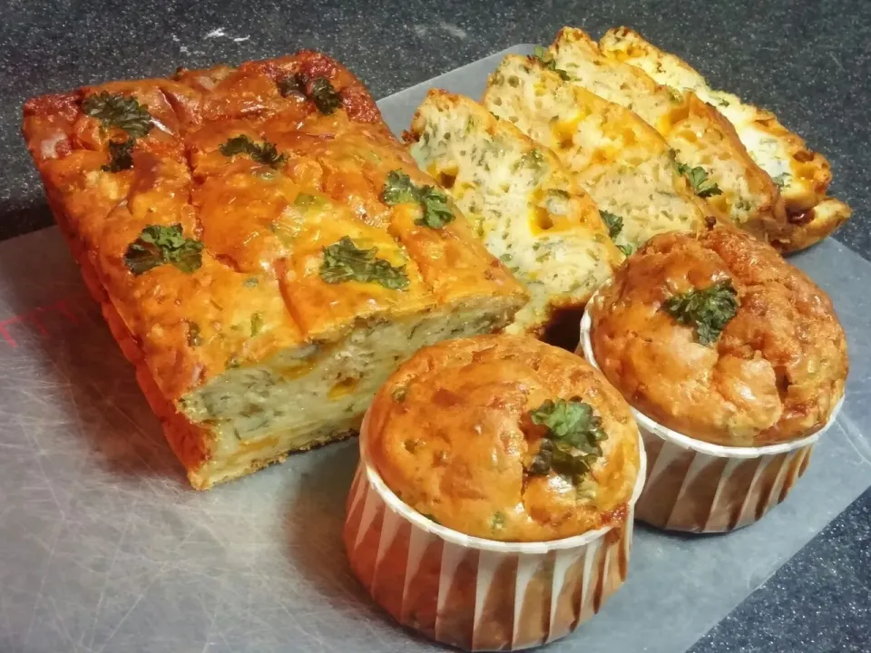 Cheese Bread with Spring Onions n Parsley|dotdotdotx2さん