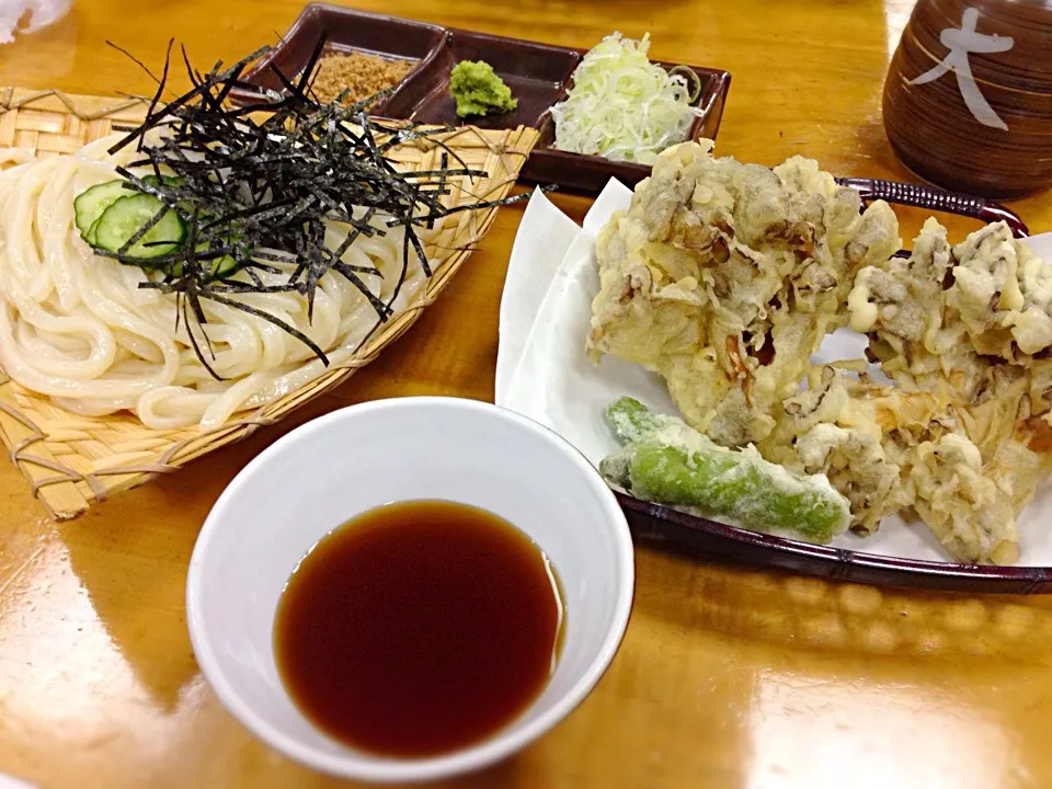 Snapdishの料理写真:水沢うどんと舞茸天|chan mitsuさん