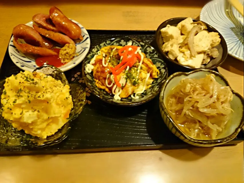 Snapdishの料理写真:晩酌セット(おばんざい小鉢おまかせ5品)|イヌノヒトさん