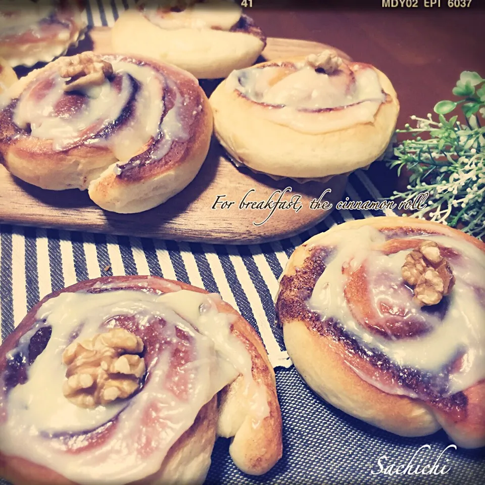 シナモンロール🌀な朝食(๑>◡<๑)❤︎で朝からテンションあげあげ〜⤴︎
今日もがんばろー！|Sachichi♪さん