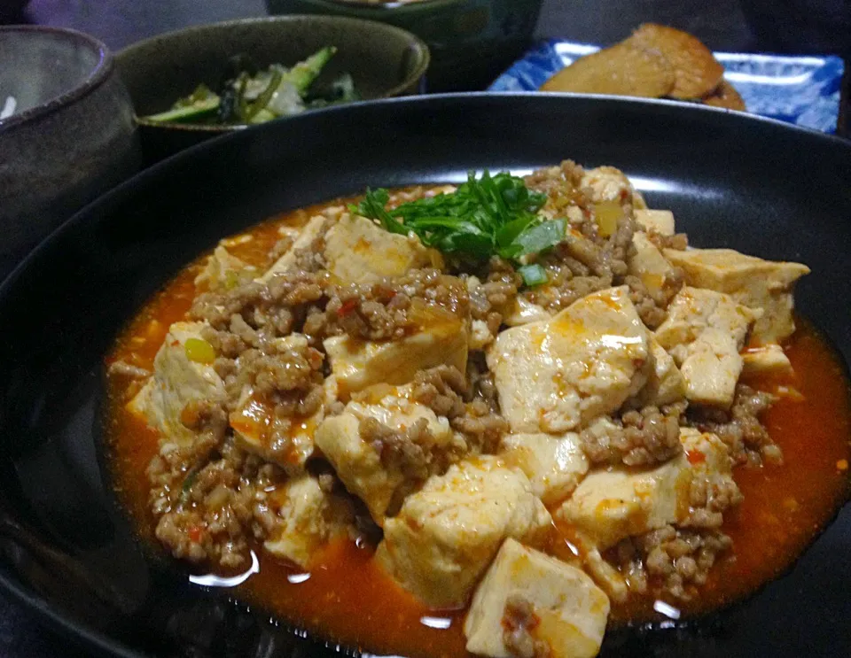 晩ごはん 麻婆豆腐 きゅうりとワカメのナムル|ぽんたさん