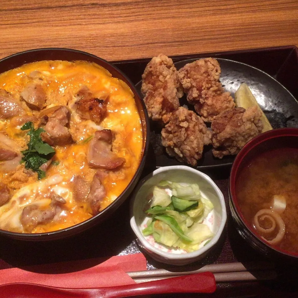 炙り焼き親子丼の唐揚げ定食|Kenichi Haradaさん