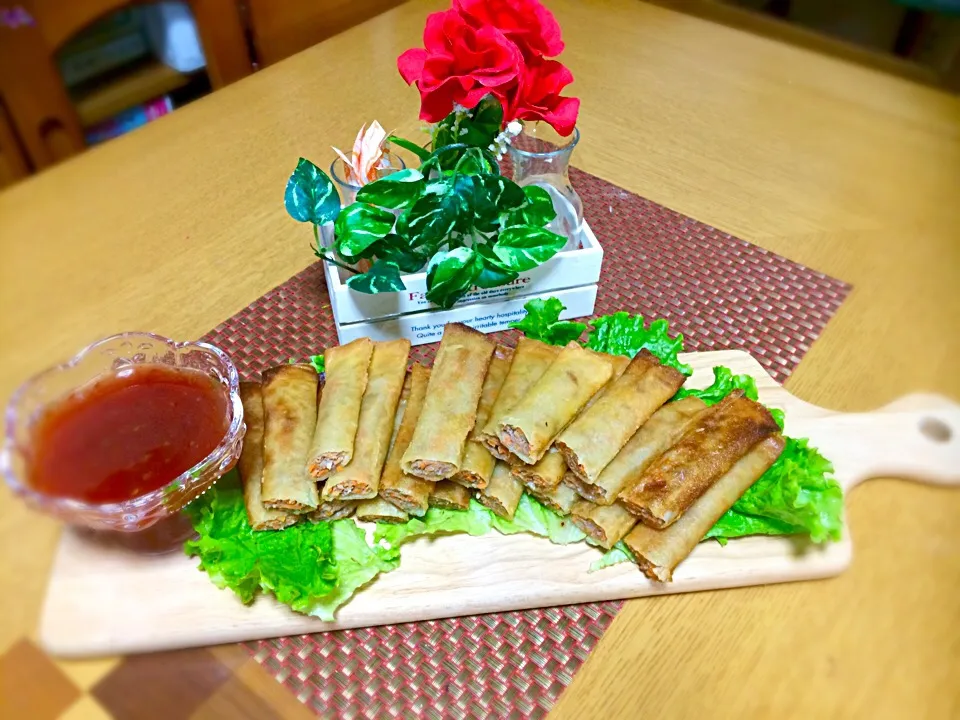 Harumaki-lumpia Shanghai with sweet chili sauce main dish for tonight|Babyluv Cabrera Ocampoさん