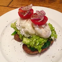 Snapdishの料理写真:Poached Eggs. Avocado & Feta Mash. Cherry Tomatoes. Wilted Spinach.|Safiraさん