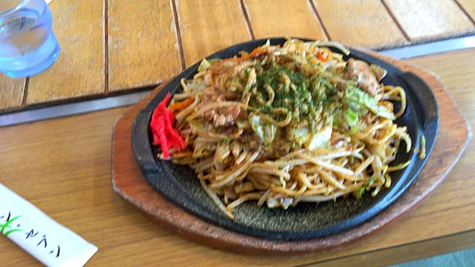 肉入り焼きそば|ケンケンさん