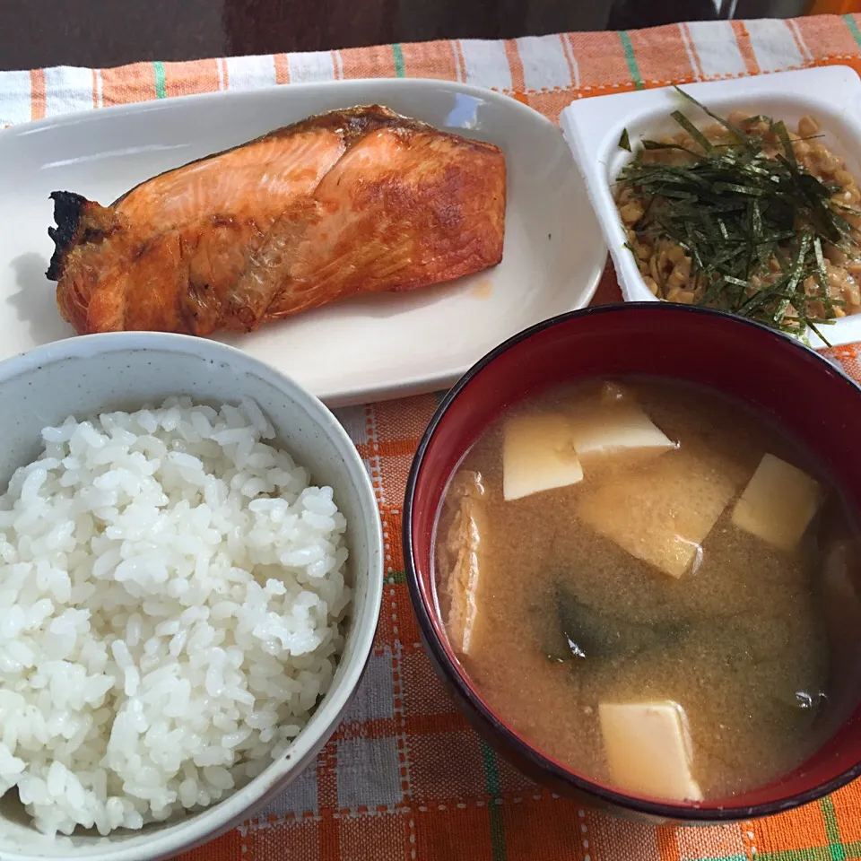 焼き鮭＋納豆定食|純さん