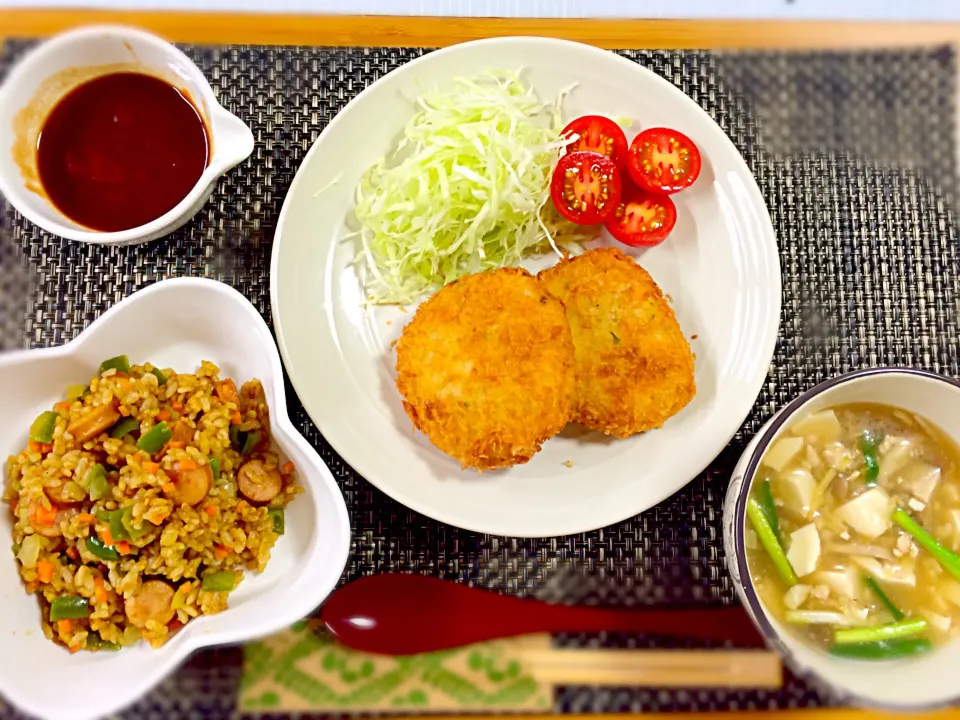 コロッケ カレー炊き込みピラフ 中華スープ|mayuさん