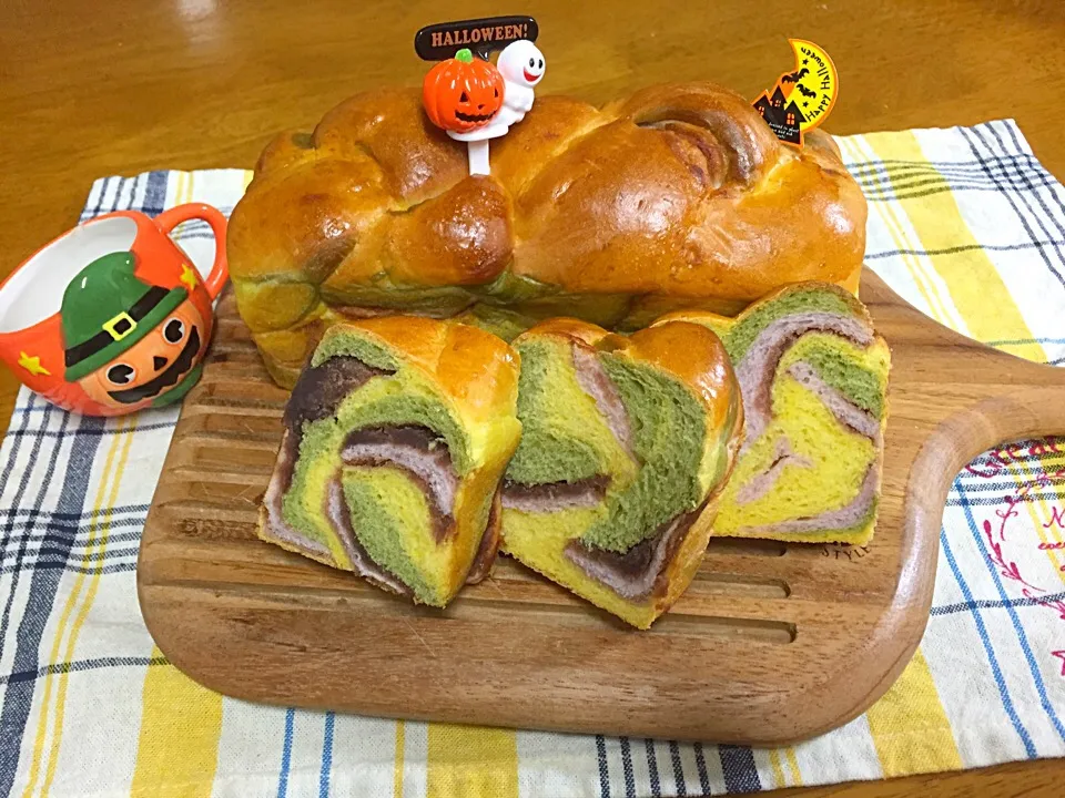 🎃ハロウィンカラーのマーブルあん食パン🎃|Sachiyoさん