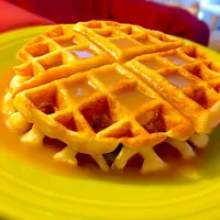 Apple Cinnamon Waffles with Apple Cider Syrup.|Amber Calkinsさん