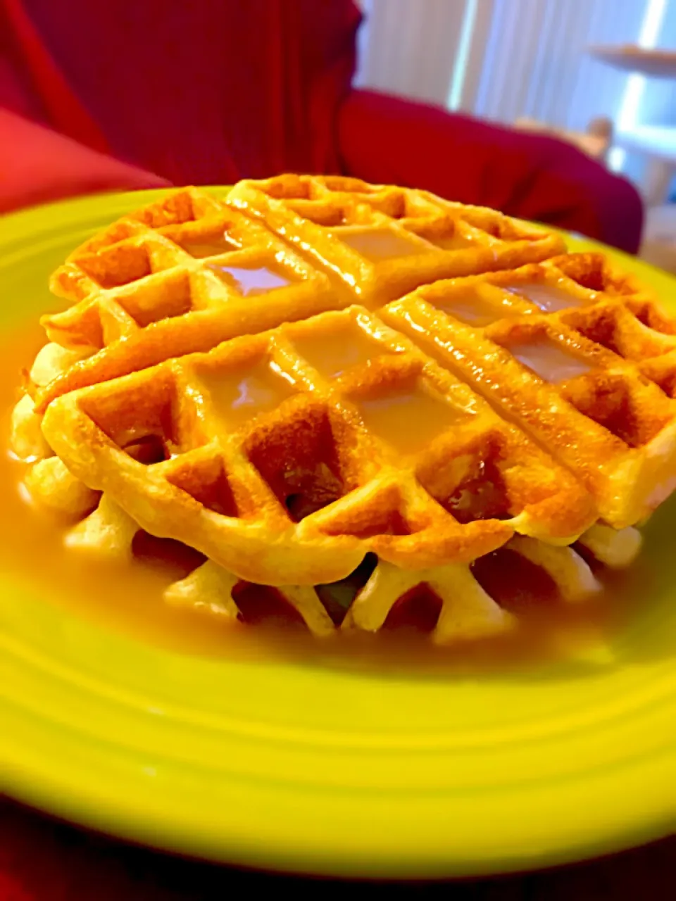 Apple Cinnamon Waffles with Apple Cider Syrup.|Amber Calkinsさん