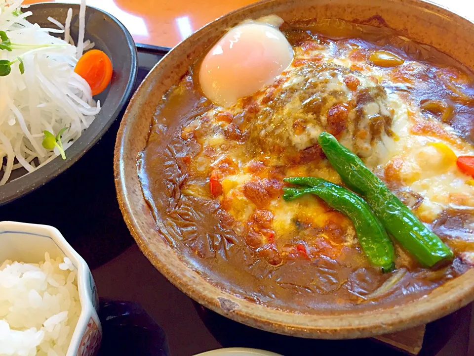 黒豚コロッケ焼きカレーうどん|Masahiko Satohさん