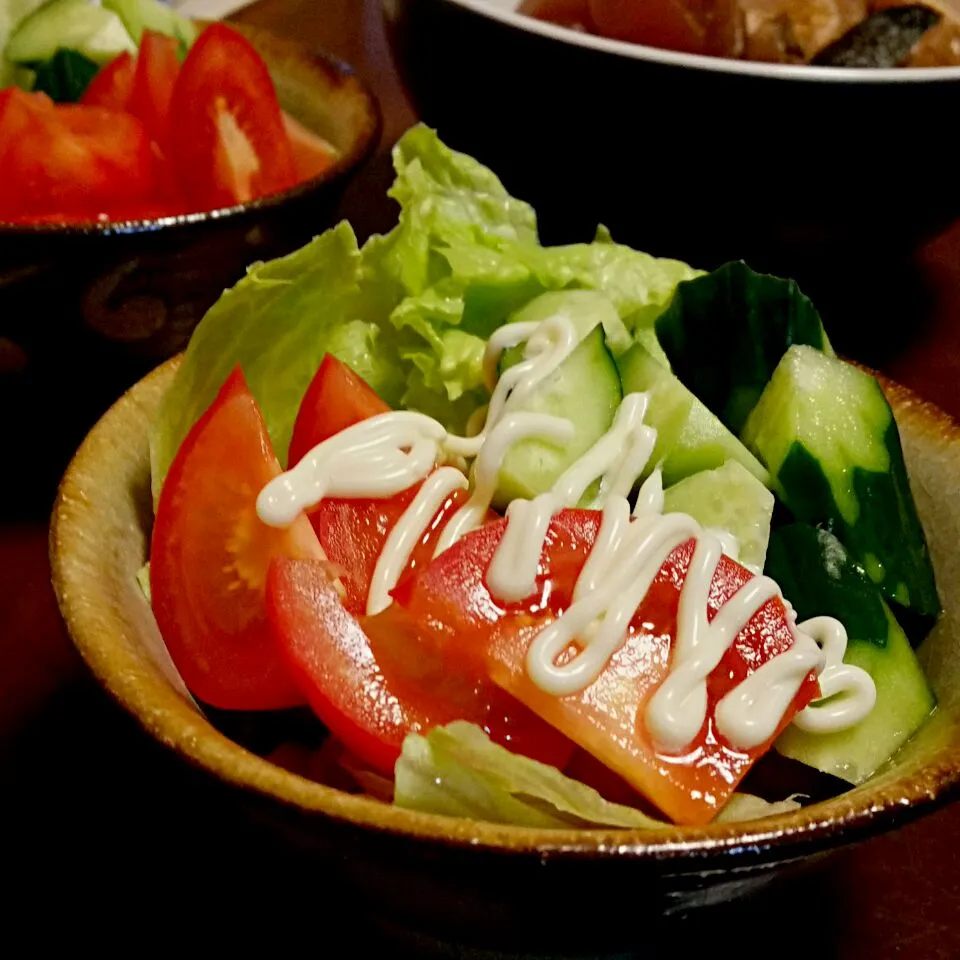 シンプルに生の野菜　　たまにはマヨで❗|ふりるさん