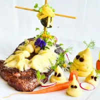 Snapdishの料理写真:Chef Louis James Stevenson Halloween sirloin R.I.P with ghost potato and truffle sauce.|chef louisさん