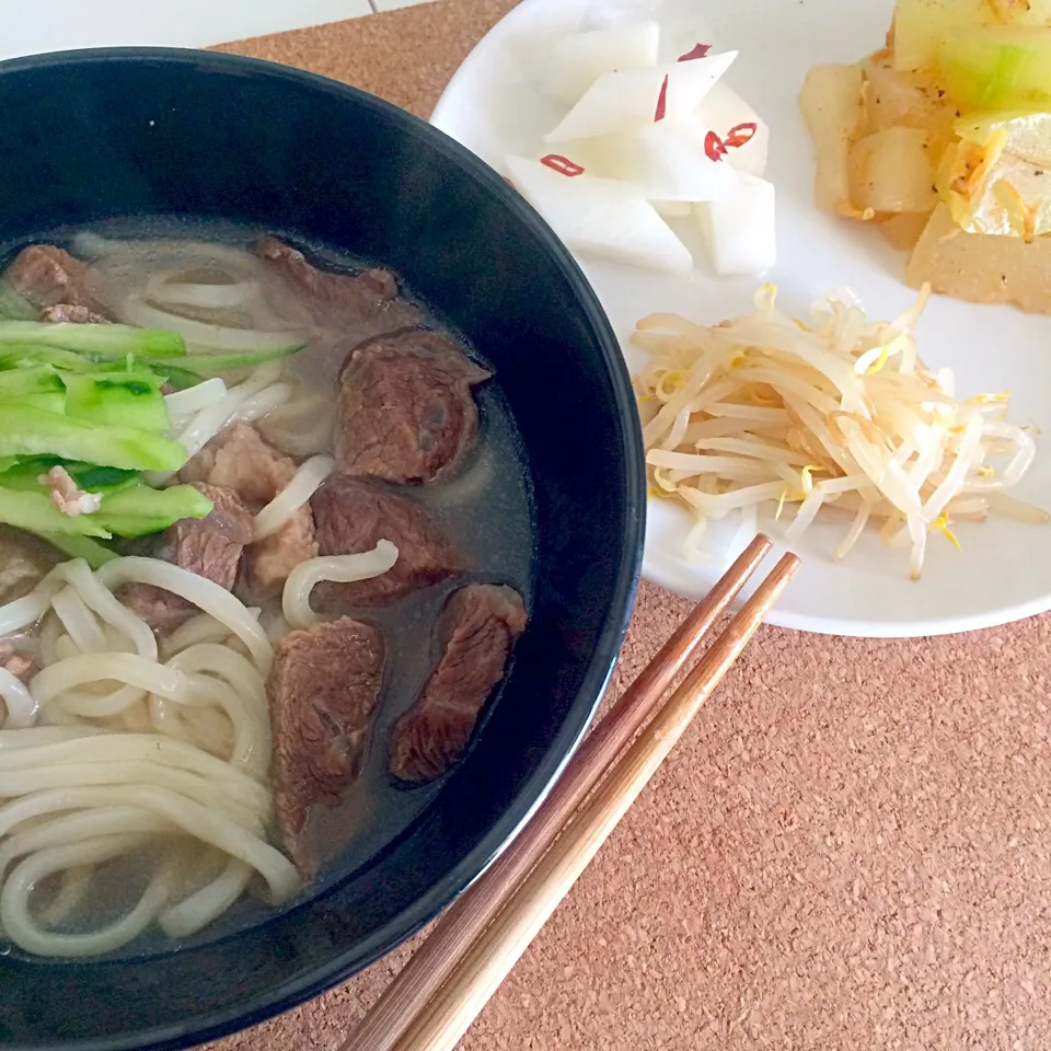 牛すじ煮込みうどん|Yin Xuさん