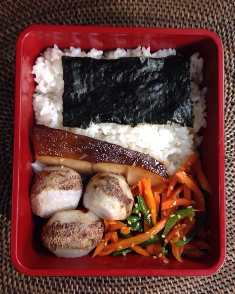 衣かつぎ弁当|*なおみん*さん