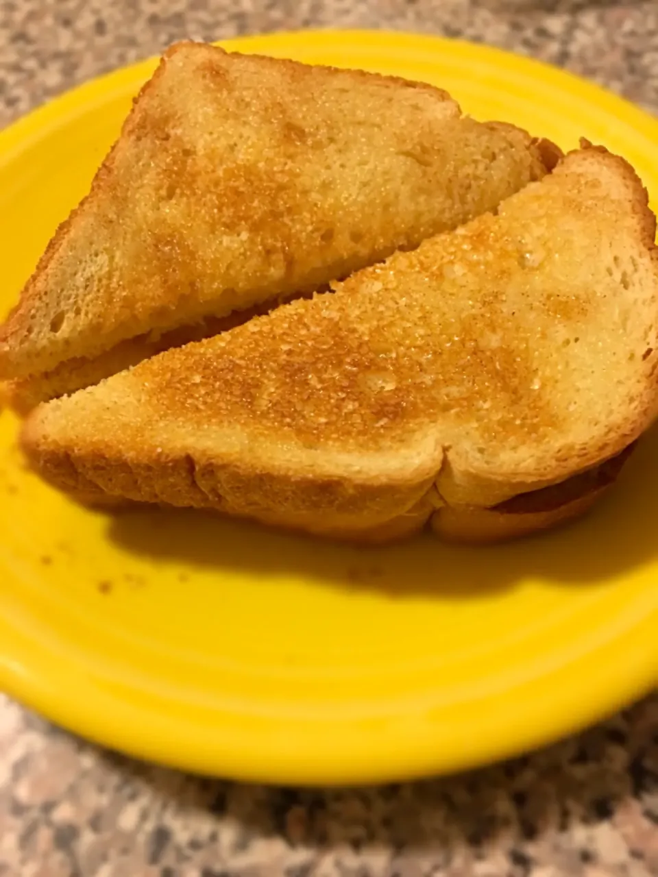 Buttered Toast with Cinnamon Sugar|Amber Calkinsさん