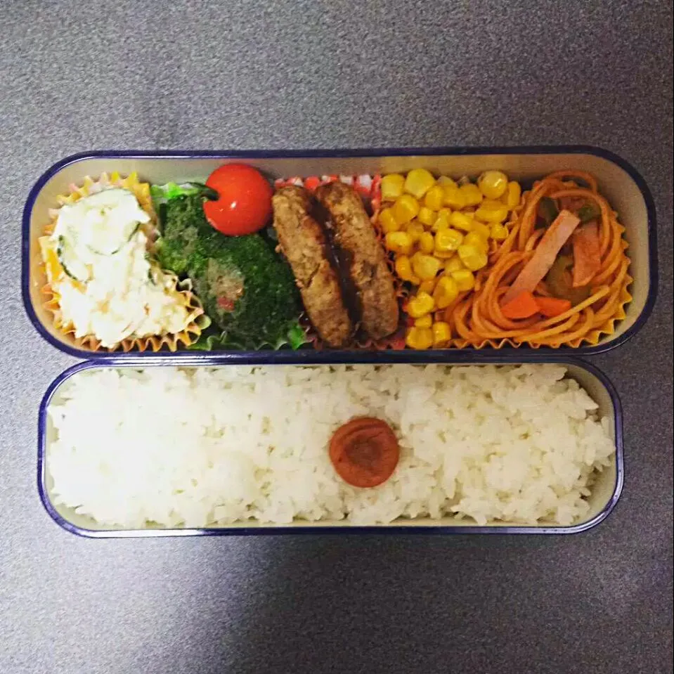 Snapdishの料理写真:#お弁当 #ポテトサラダ #ブロッコリー #ミニトマト #ハンバーグ #コーン #ナポリタン|miさん