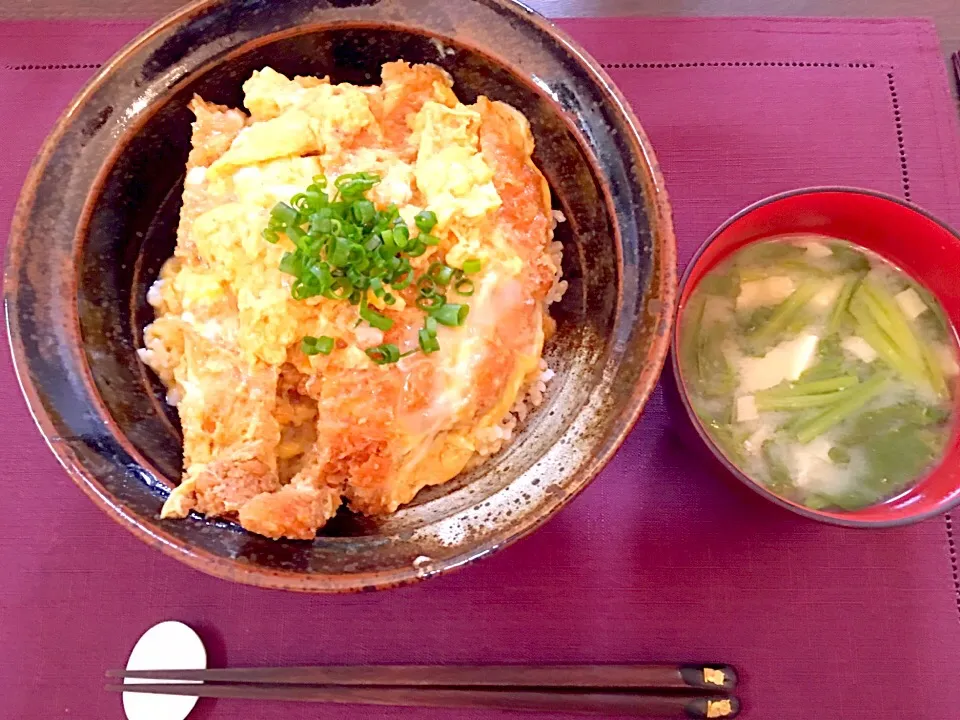 カツ丼  春菊の味噌汁|NAKATAさん