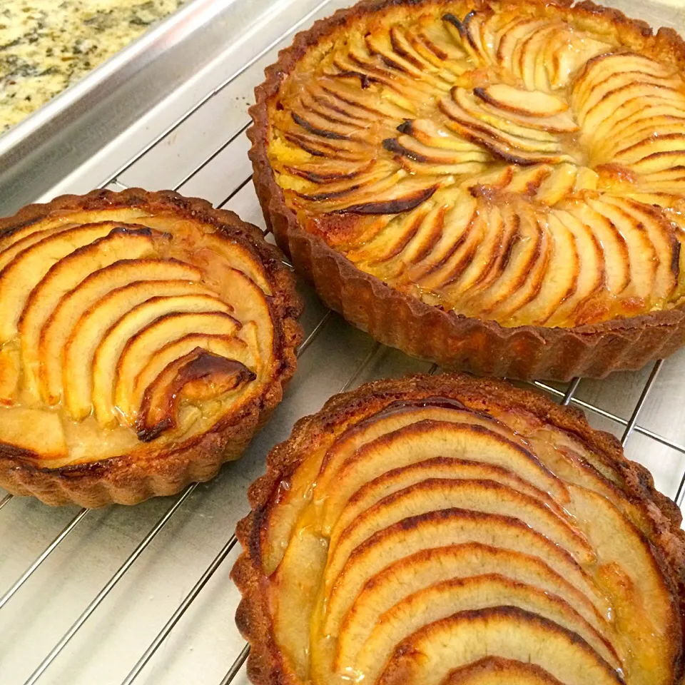 Snapdishの料理写真:Apple tart / アップルタルト|Nanaさん