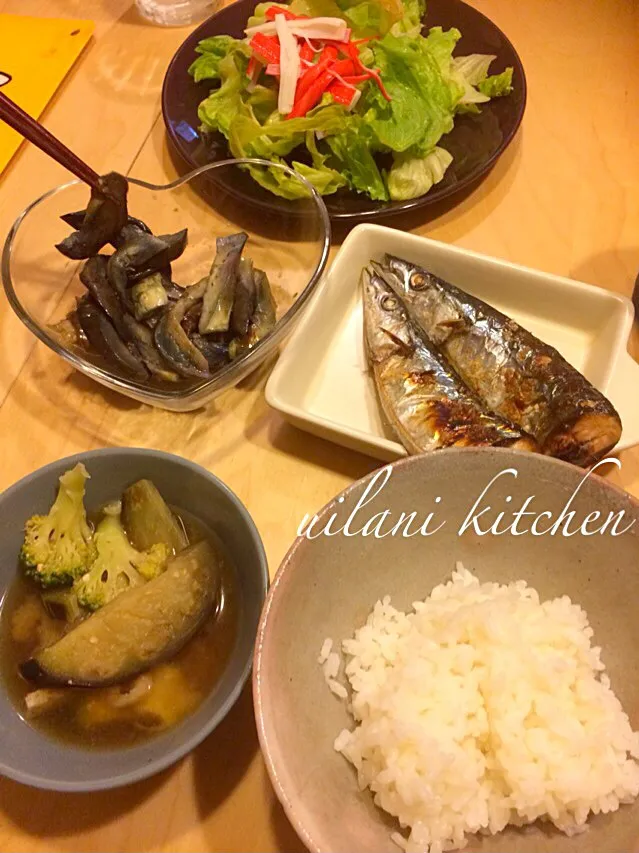 Snapdishの料理写真:晩御飯1020 秋刀魚〜♪|yukie@uilanikitchenさん