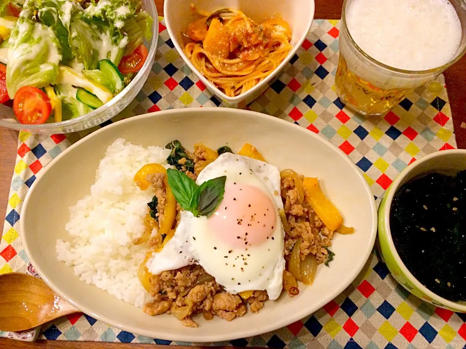 ガパオ ワカメスープ トマトソースパスタ|haseseさん